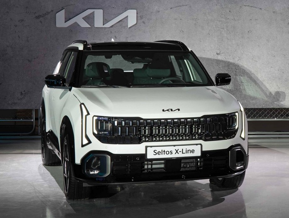 Кроссовер Kia Seltos экстерьер вид четвертый