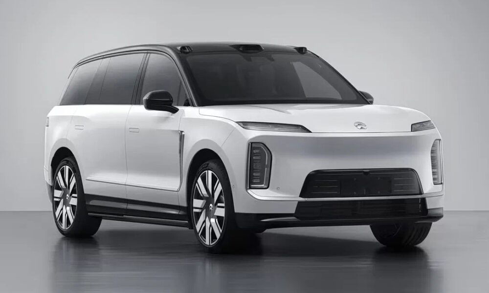 Кроссовер Nio ES9 вид третий