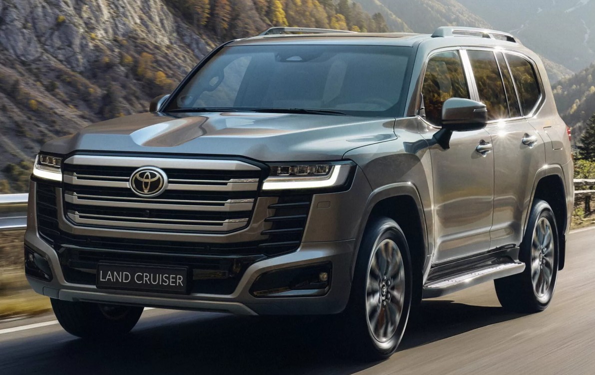 Внедорожник Toyota Land Cruiser 300 экстерьер вид третий