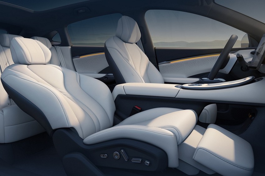 Кроссовер XPeng G7 салон